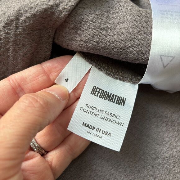 Reformation Mini Dress Women's Sz 4 Gray Short Sleeve V Neck Recycled Minimalist - Picture 4 of 8